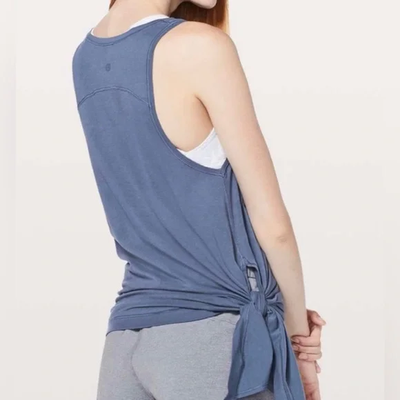 Lululemon Athletica To The Point Knotted Hip Tank Size Medium - Picture 7 of 8